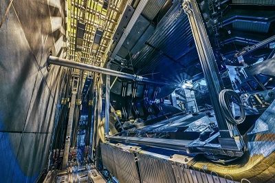 LHC报告迄今最大正反物质不对称现象有助进一步揭示宇宙为何由物质而非反物质组成