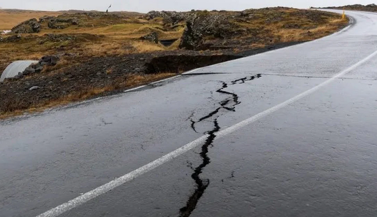 两周逾2万起地震 冰岛进入国家紧急状态