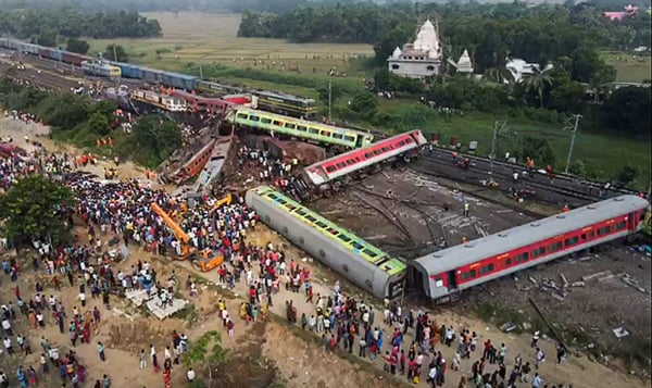 火车事故近300死千人伤 幸存者诉说“濒死”经历